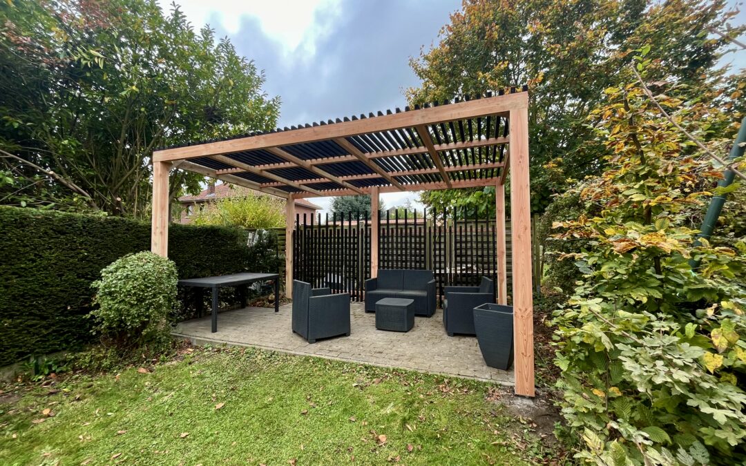 La pergola au fond du jardin